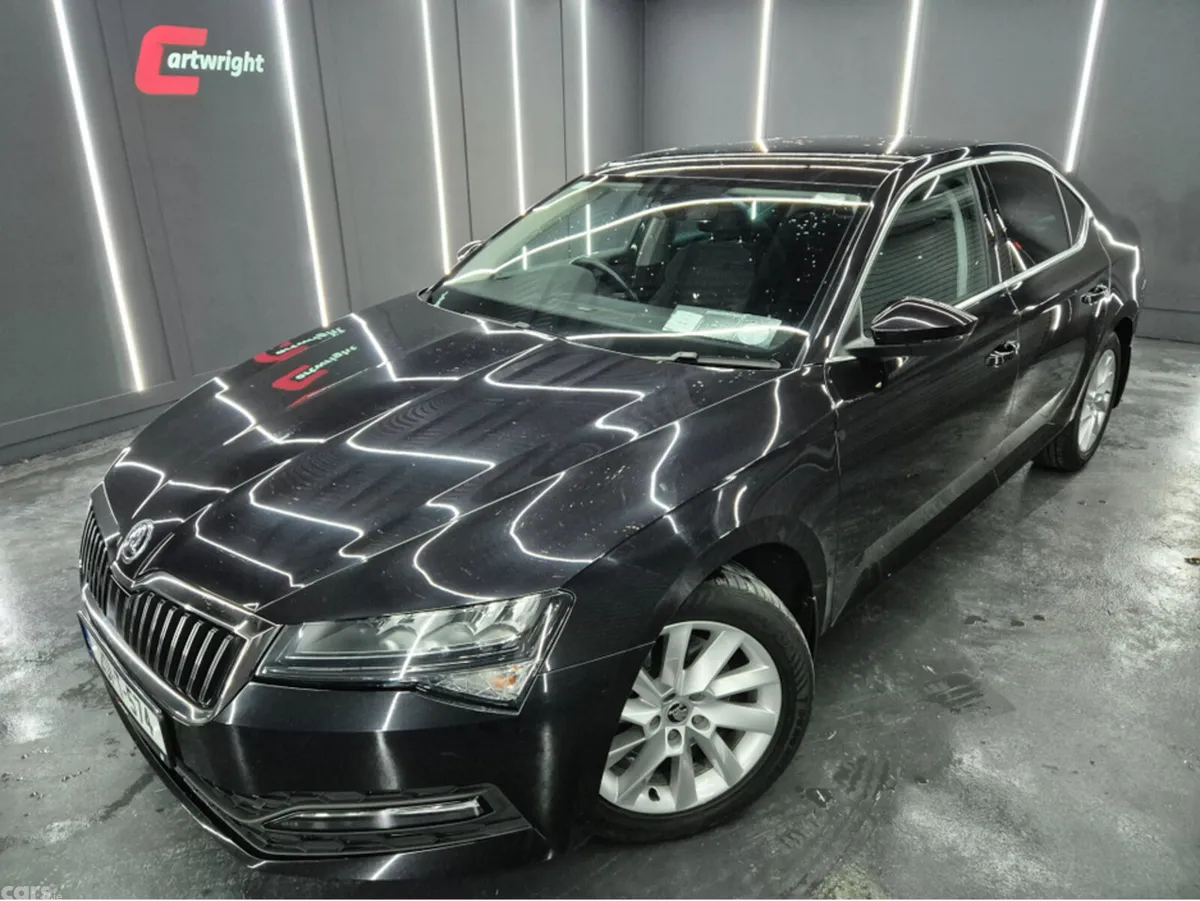 Skoda Superb Hatchback, Diesel, 2020, Black