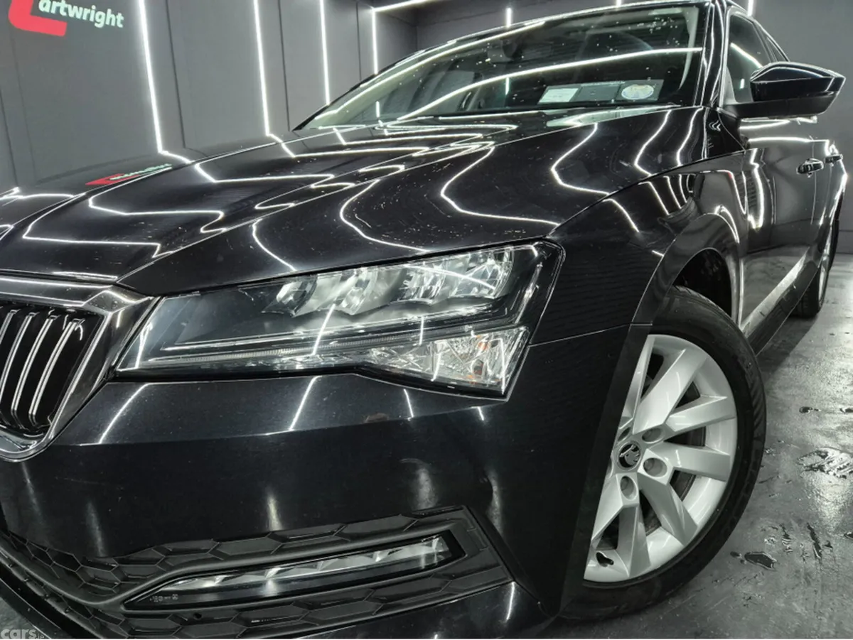 Skoda Superb Hatchback, Diesel, 2020, Black