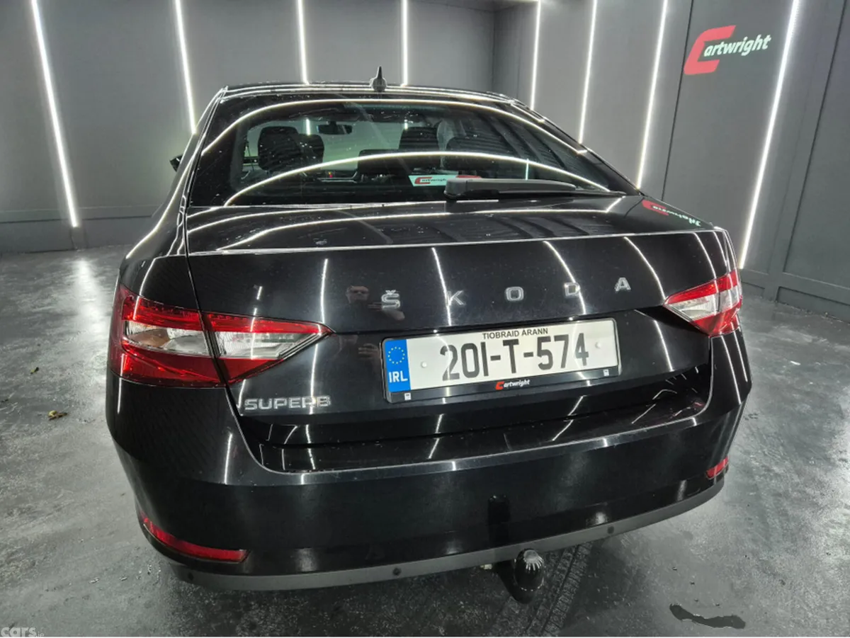 Skoda Superb Hatchback, Diesel, 2020, Black