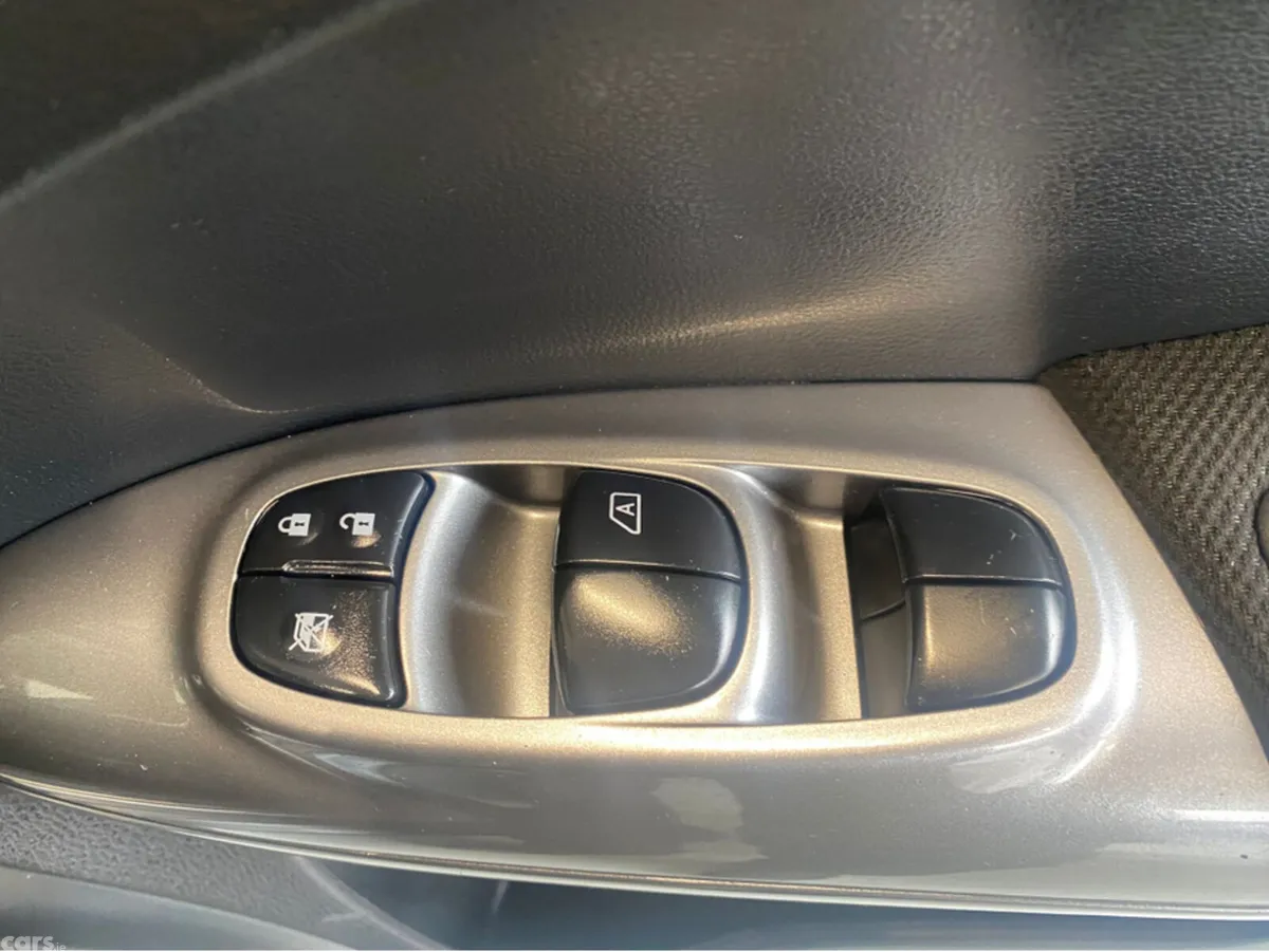 Nissan Juke MPV, Petrol, 2015, Grey