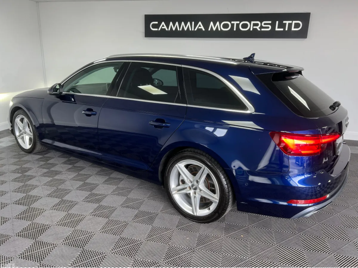 Audi A4 Estate, Petrol, 2019, Blue