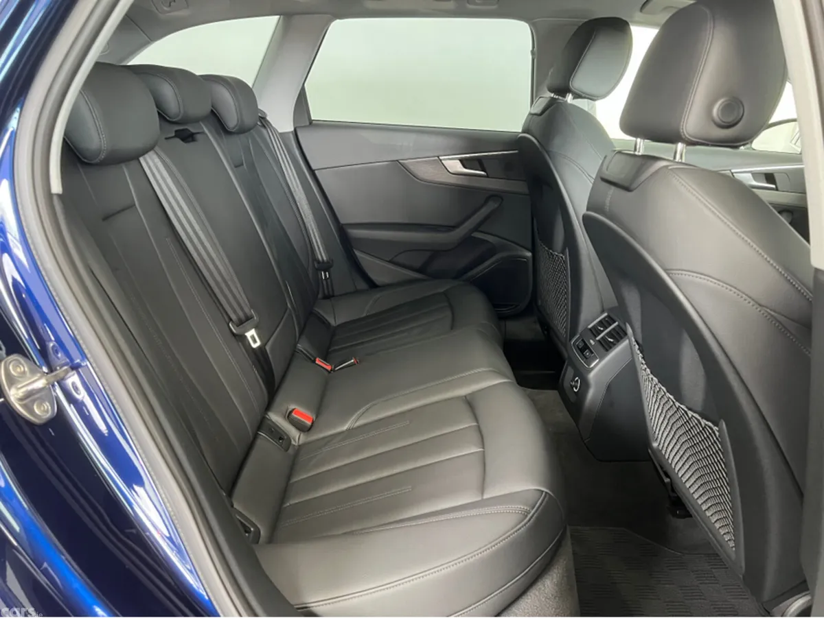 Audi A4 Estate, Petrol, 2019, Blue