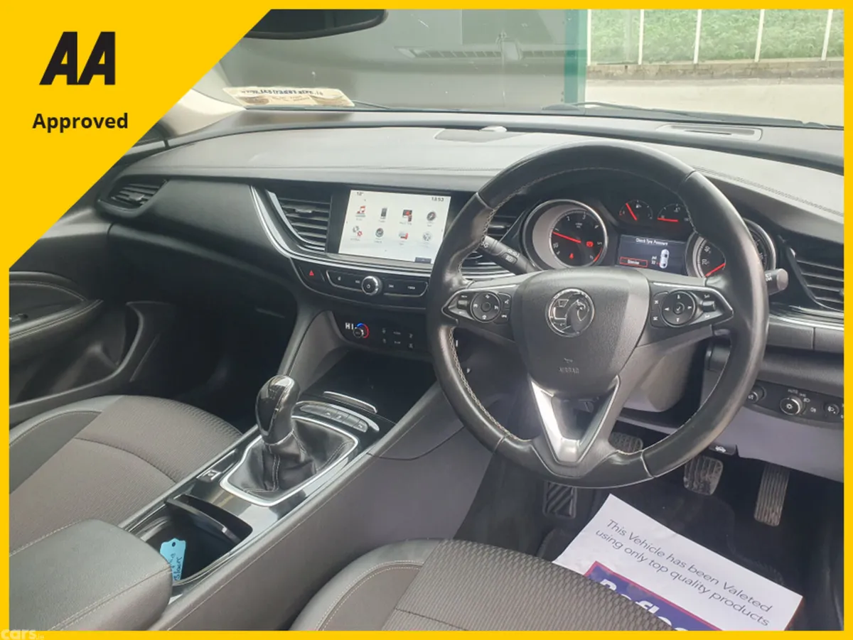 Vauxhall Insignia Hatchback, Diesel, 2017, Black