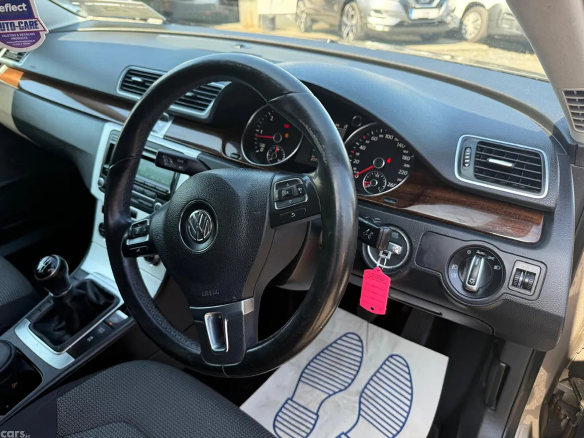 Volkswagen Passat Saloon, Diesel, 2013, Brown