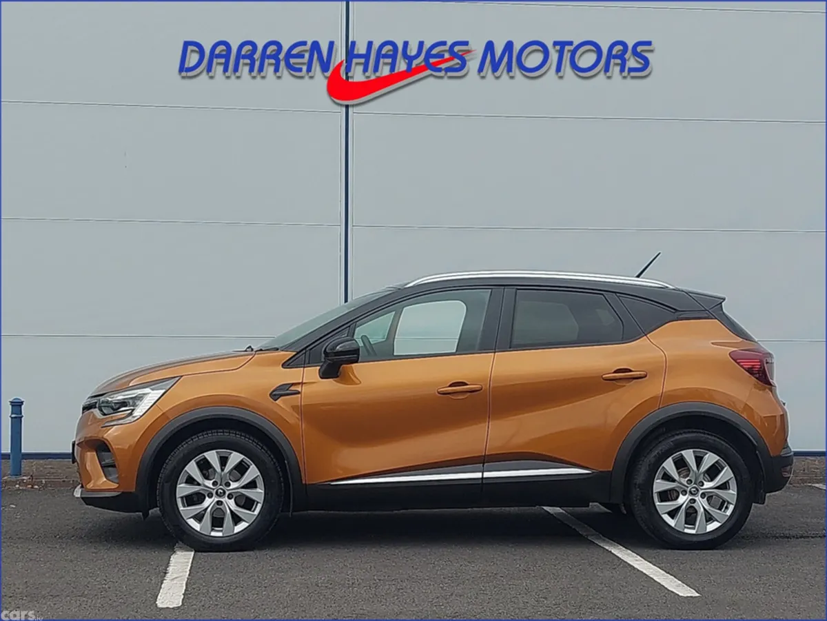 Renault Captur Hatchback, Petrol, 2021, Orange