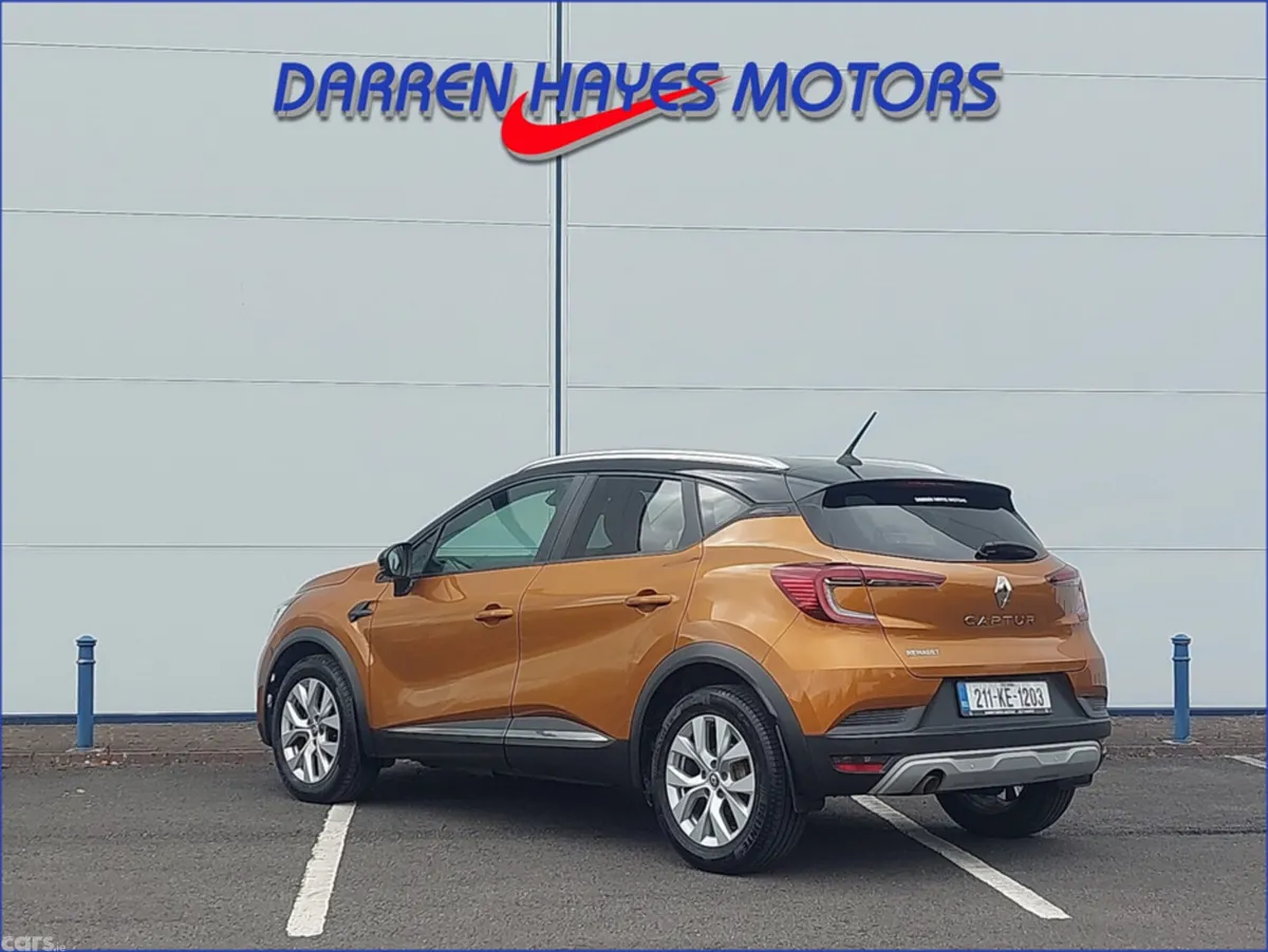 Renault Captur Hatchback, Petrol, 2021, Orange