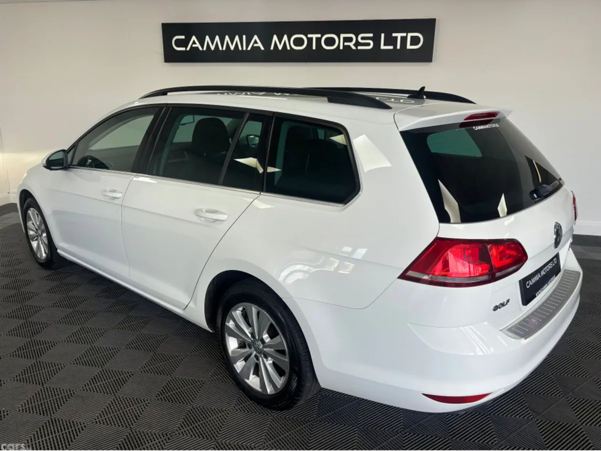Volkswagen Golf Estate, Petrol, 2014, White