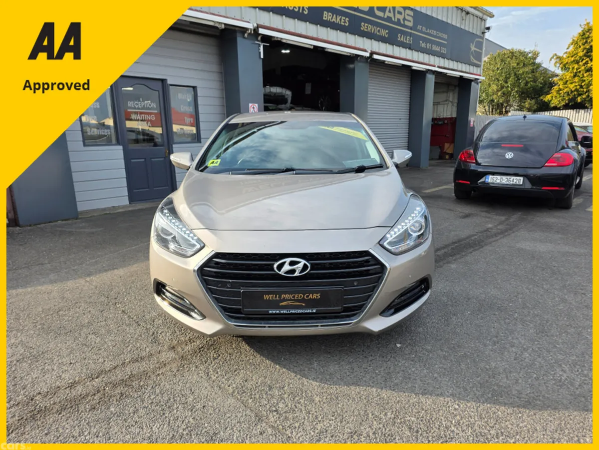 Hyundai i40 Saloon, Diesel, 2016, Beige