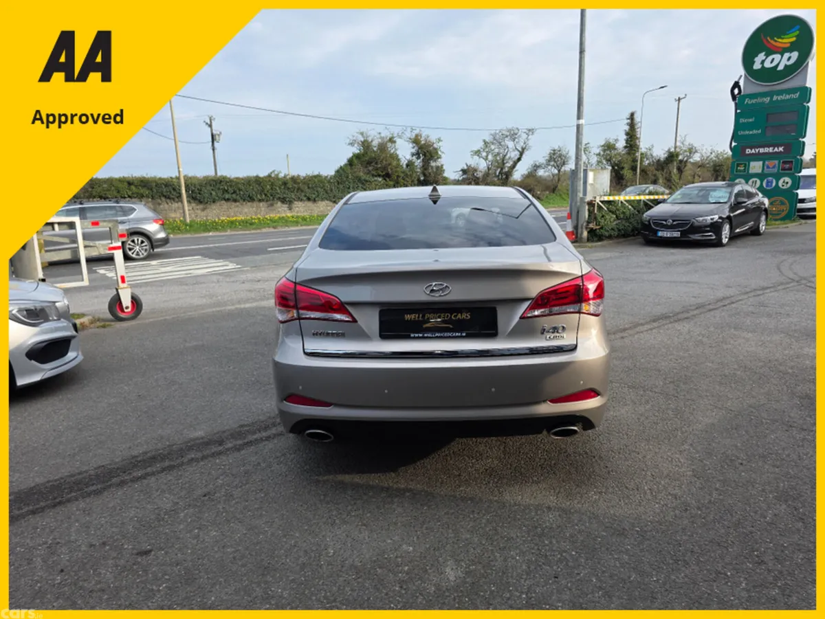 Hyundai i40 Saloon, Diesel, 2016, Beige