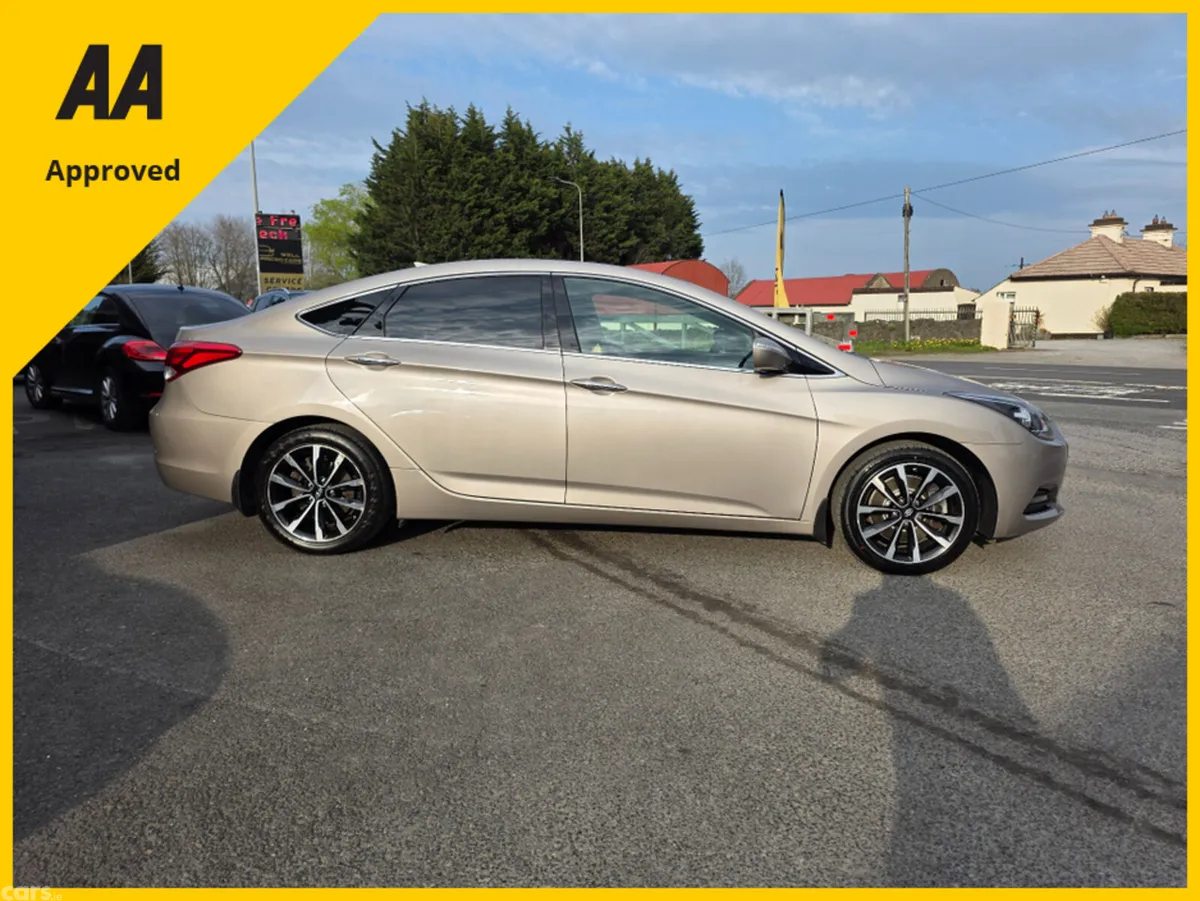 Hyundai i40 Saloon, Diesel, 2016, Beige