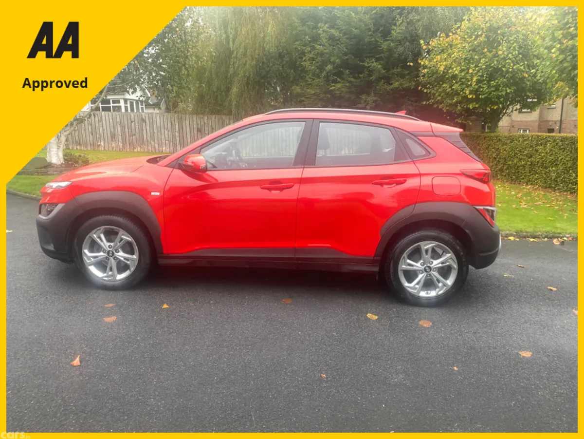 Hyundai KONA Hatchback, Petrol Hybrid, 2022, Red