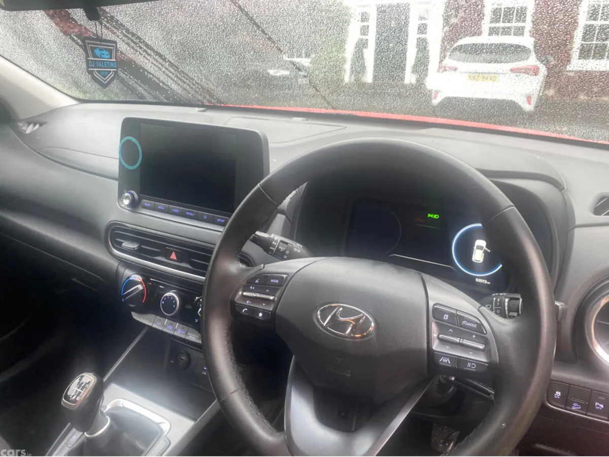 Hyundai KONA Hatchback, Petrol Hybrid, 2022, Red