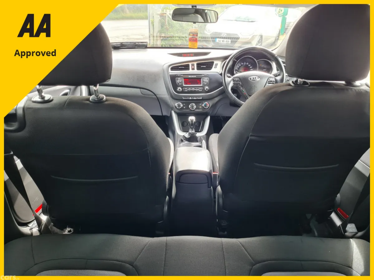 Kia Ceed Hatchback, Diesel, 2015, White