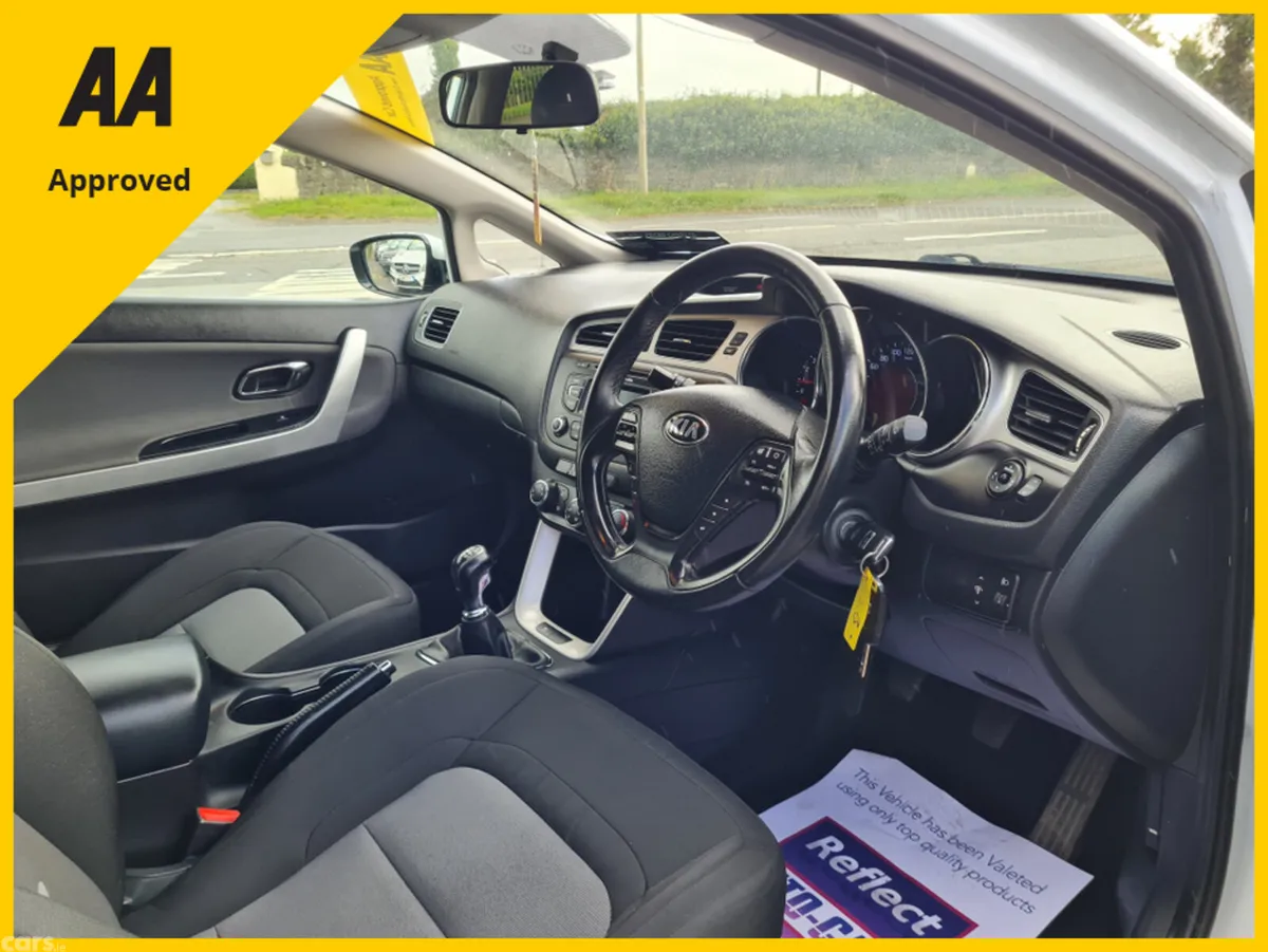 Kia Ceed Hatchback, Diesel, 2015, White