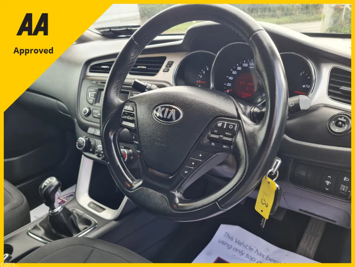 Kia Ceed Hatchback, Diesel, 2015, White