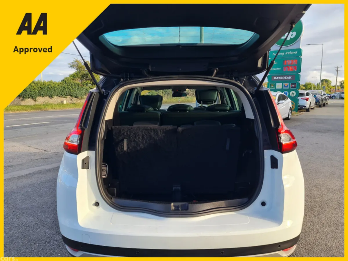 Renault Grand Scenic Hatchback, Diesel, 2017, White
