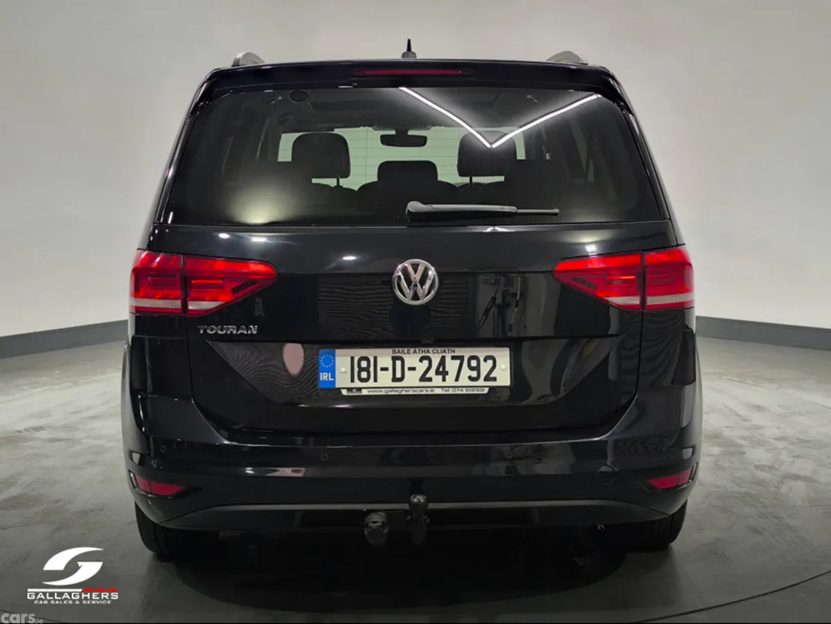 Volkswagen Touran MPV, Diesel, 2018, Black