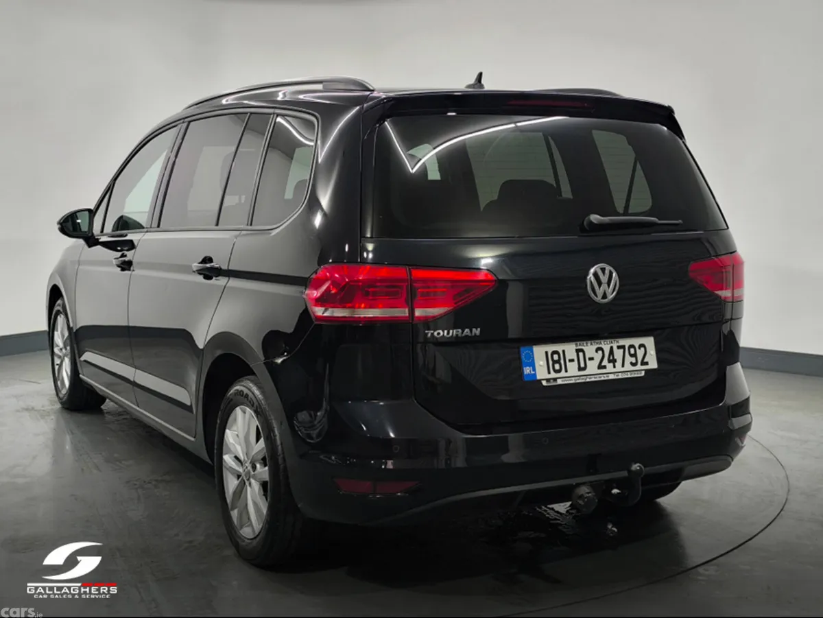 Volkswagen Touran MPV, Diesel, 2018, Black