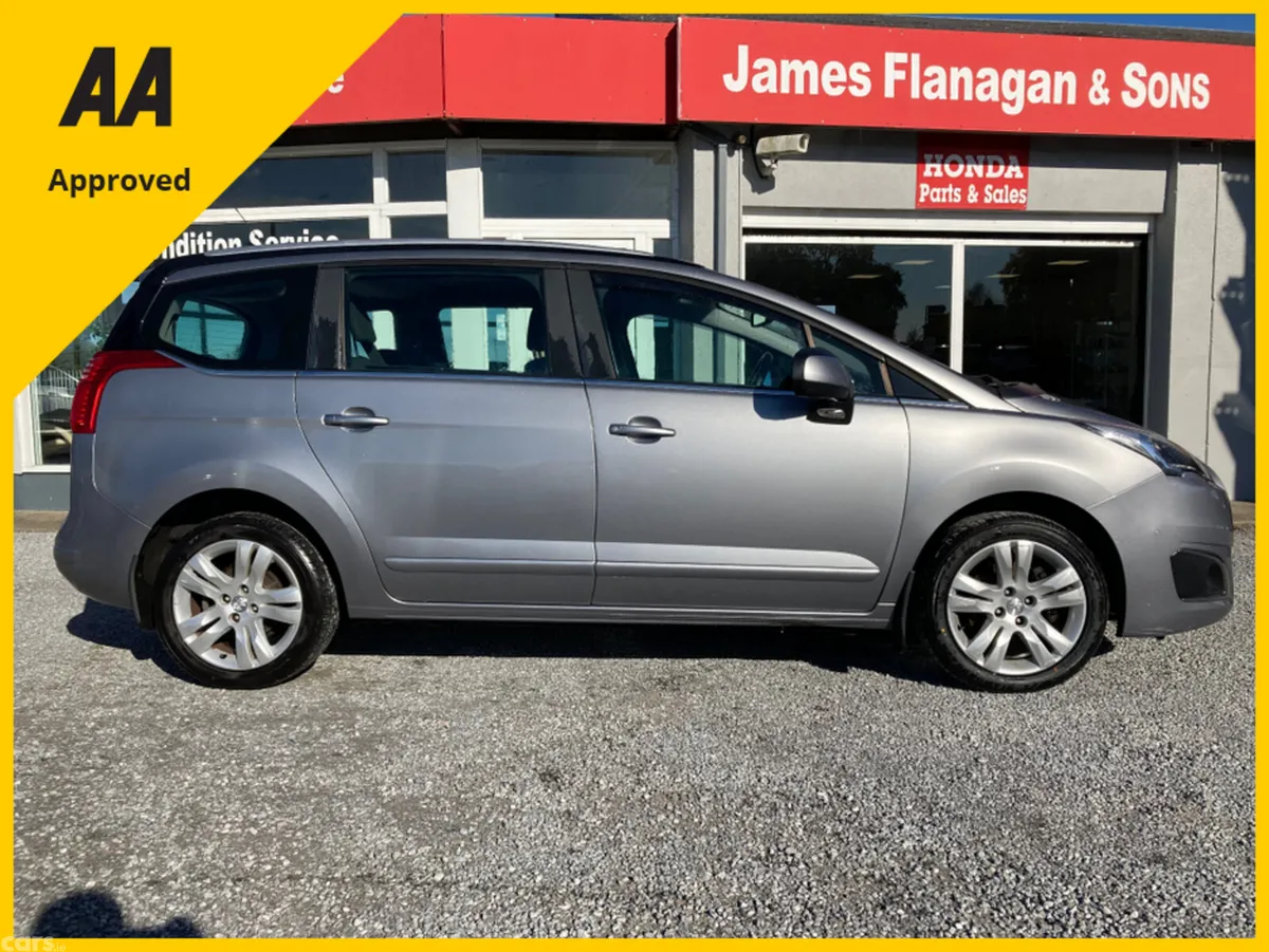 Peugeot 5008 MPV, Diesel, 2016, Grey