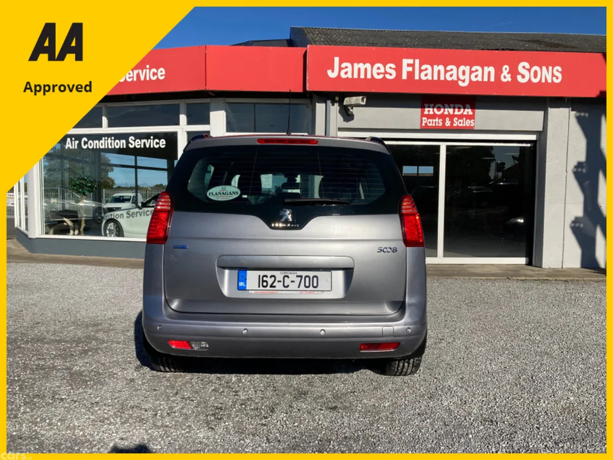 Peugeot 5008 MPV, Diesel, 2016, Grey
