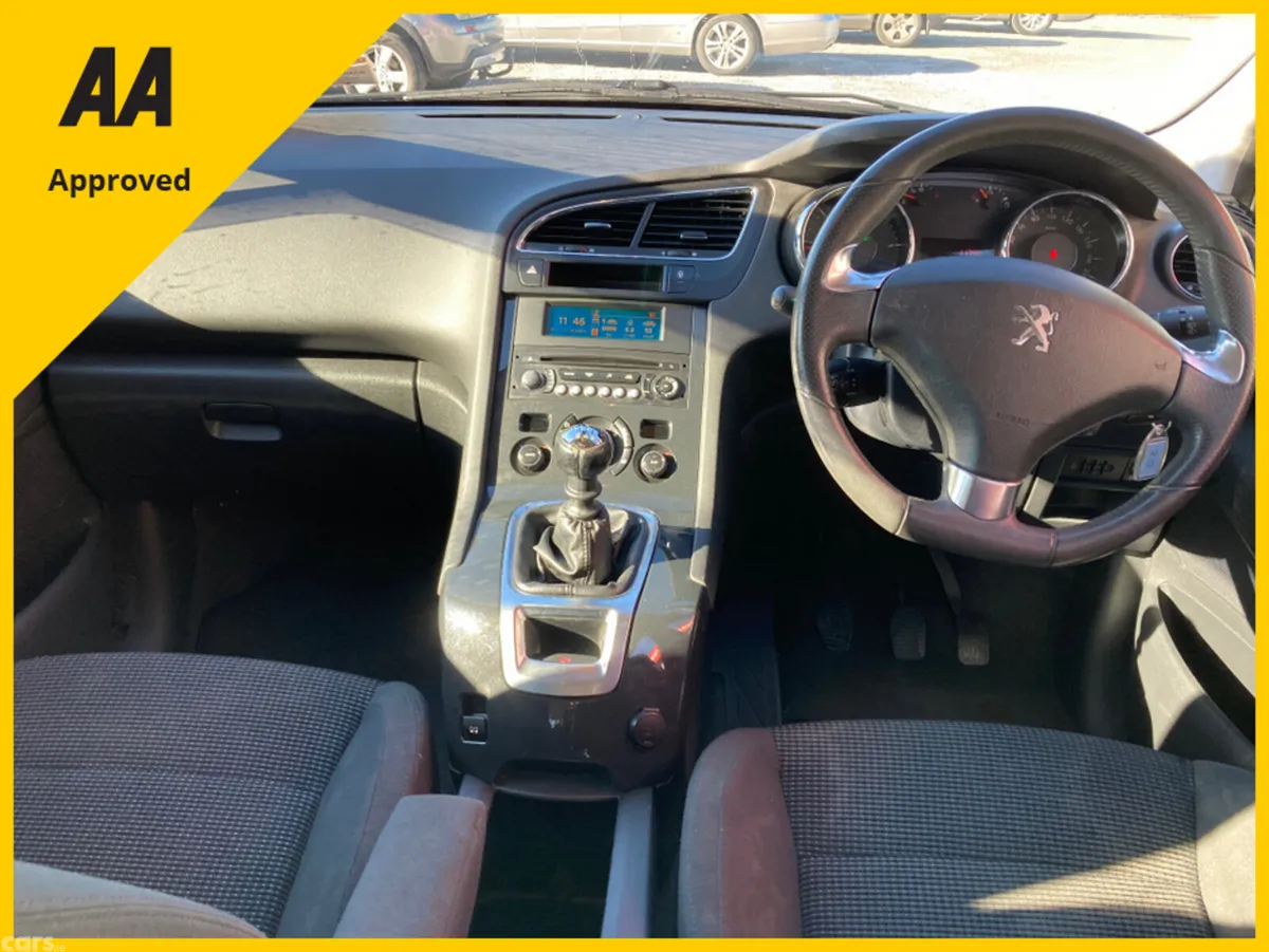 Peugeot 5008 MPV, Diesel, 2016, Grey
