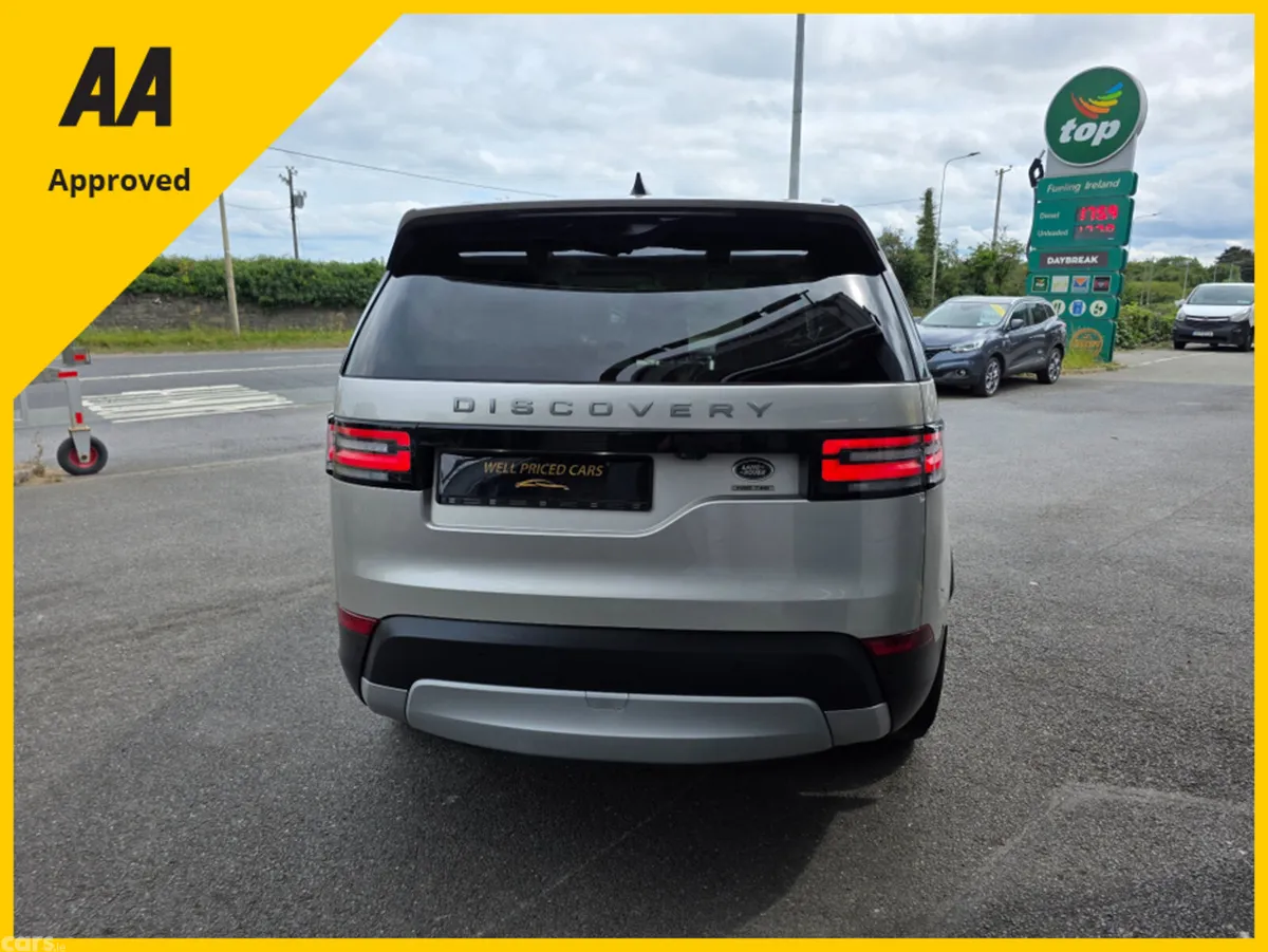 Land Rover Discovery SUV, Diesel, 2017, Gold