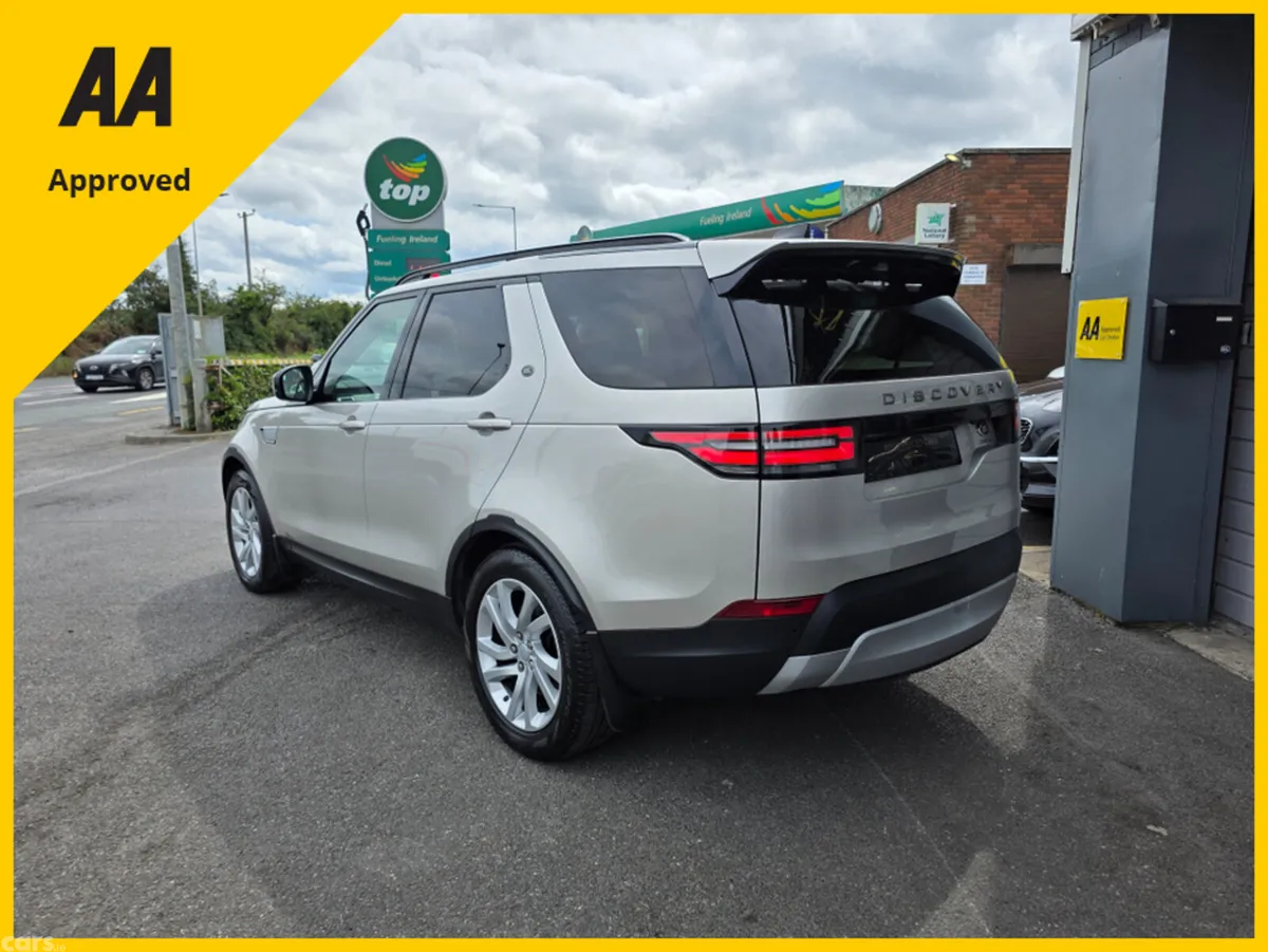 Land Rover Discovery SUV, Diesel, 2017, Gold