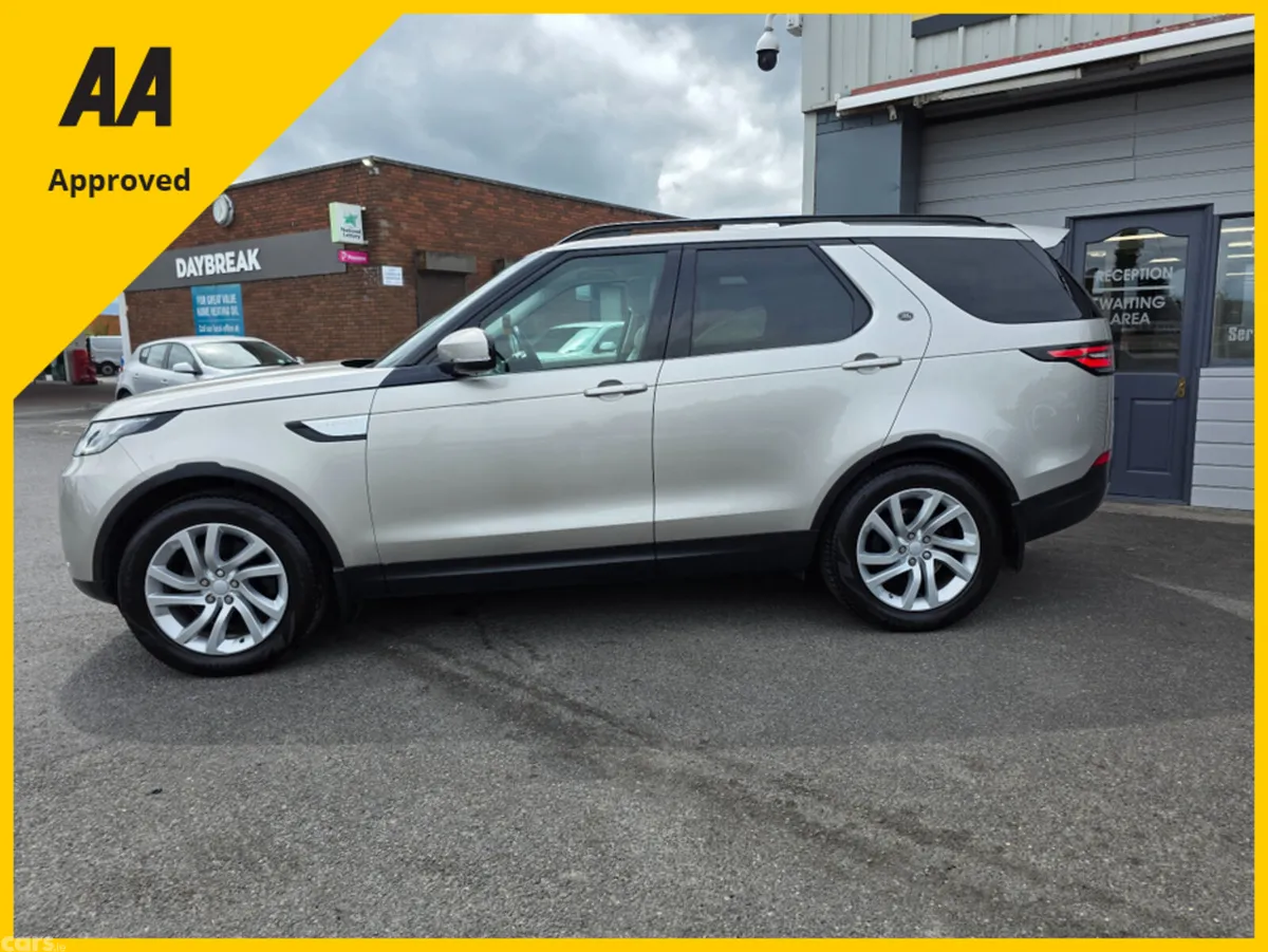 Land Rover Discovery SUV, Diesel, 2017, Gold
