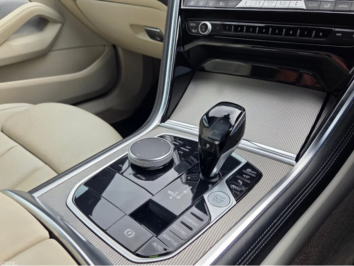 BMW 8-Series Coupe, Petrol, 2021, Blue