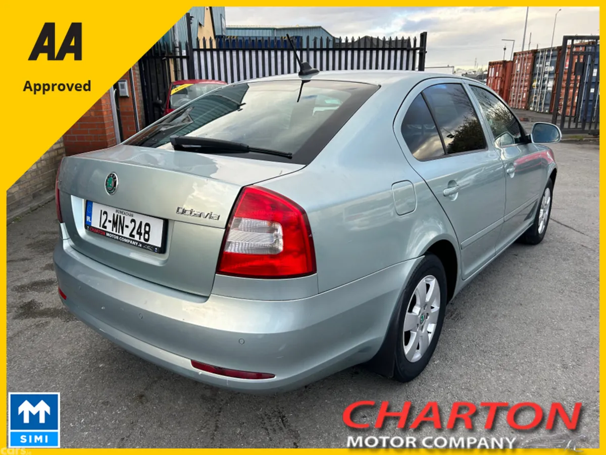 Skoda Octavia Hatchback, Diesel, 2012, Green
