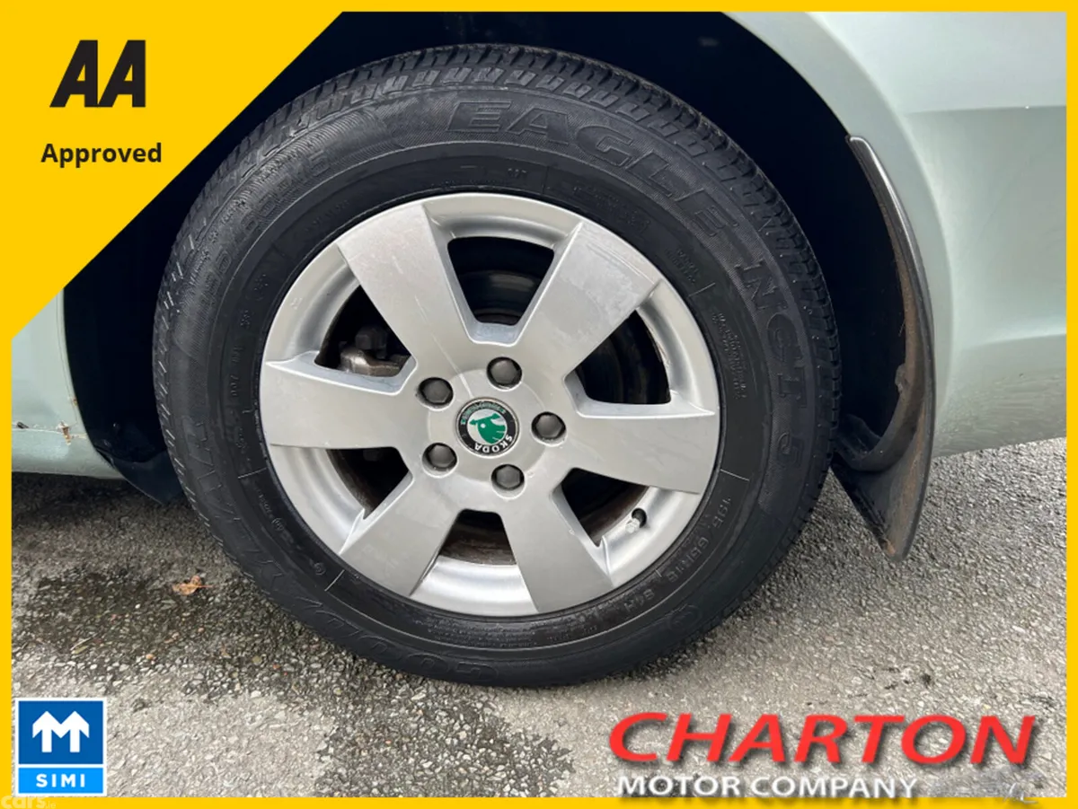 Skoda Octavia Hatchback, Diesel, 2012, Green