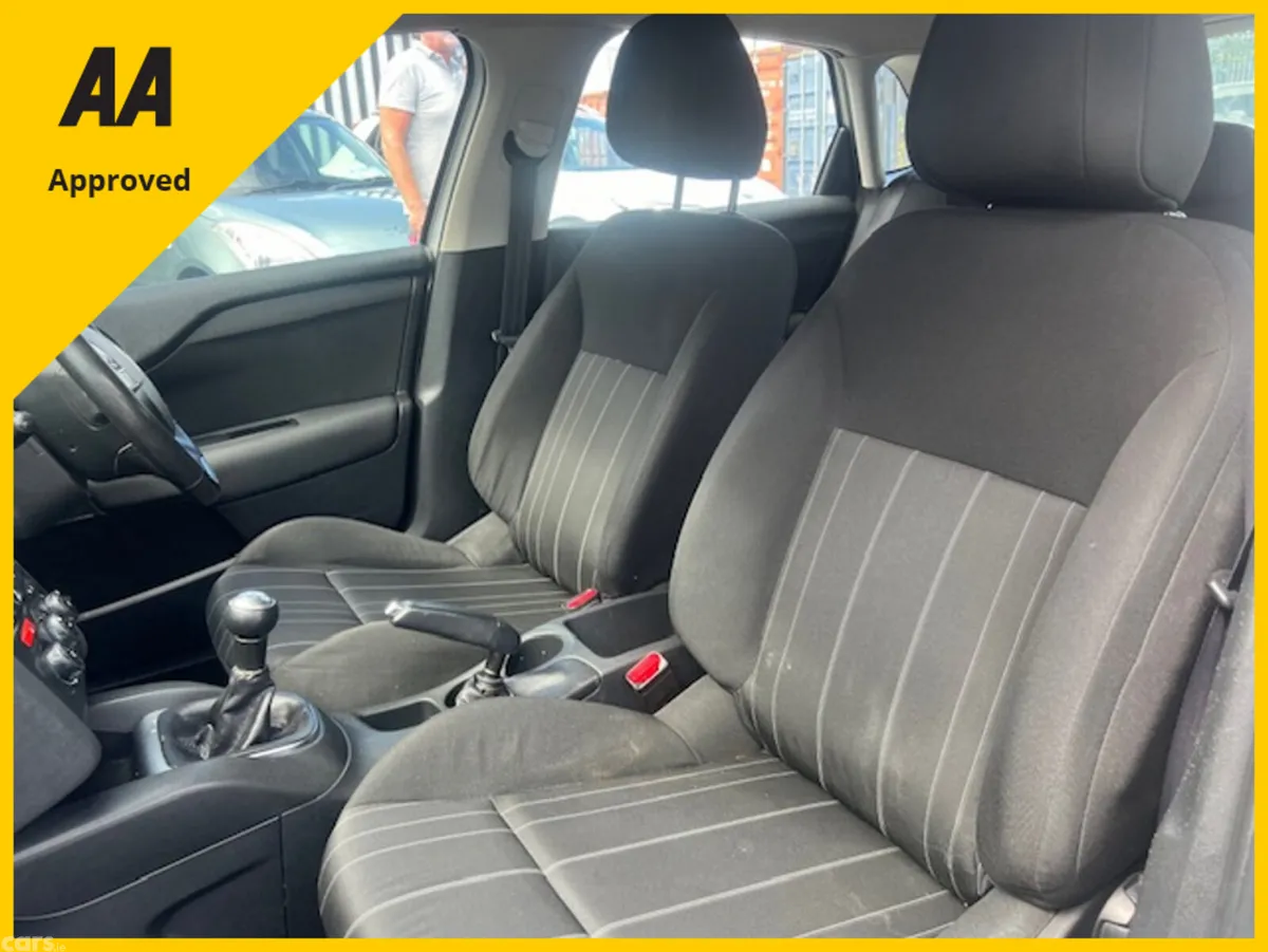 Citroen C4 Hatchback, Diesel, 2013, Silver
