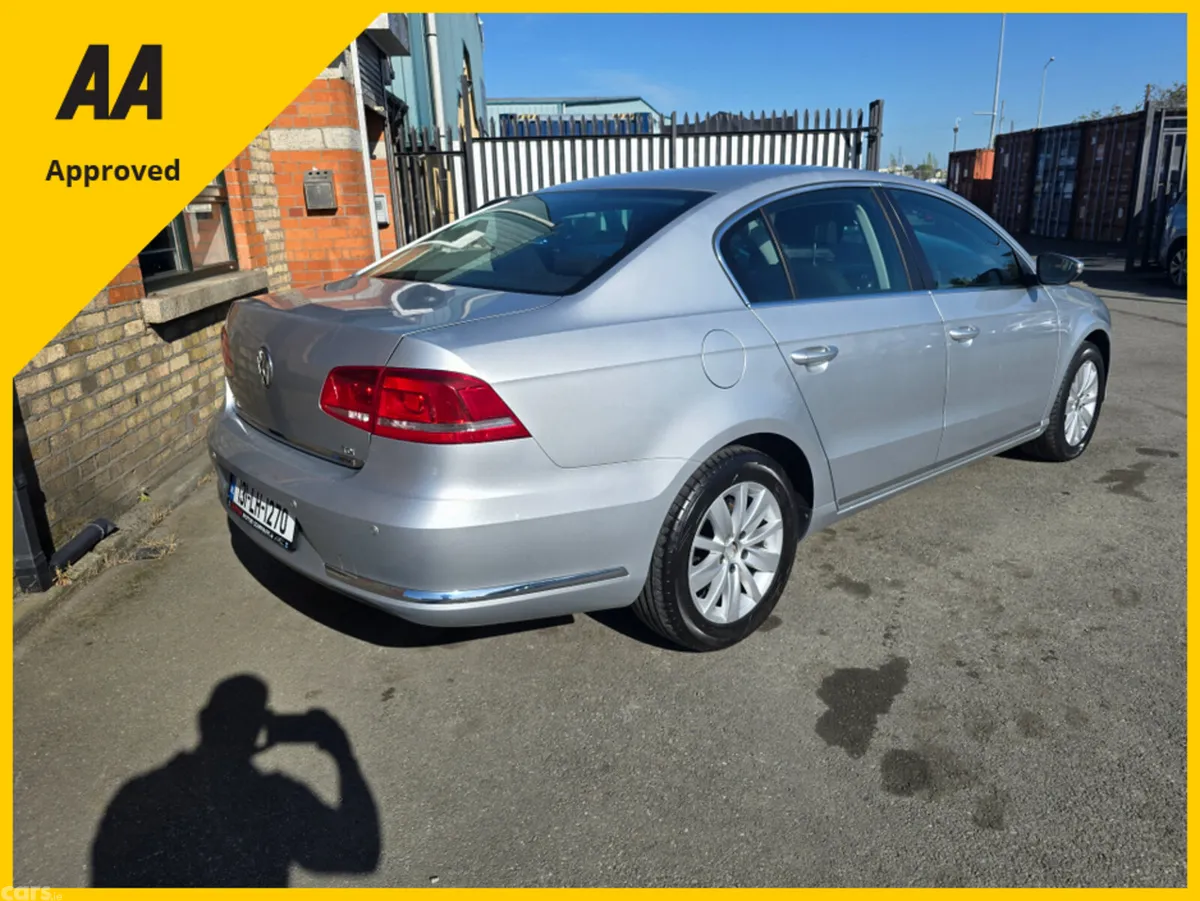 Volkswagen Passat Saloon, Diesel, 2013, Silver