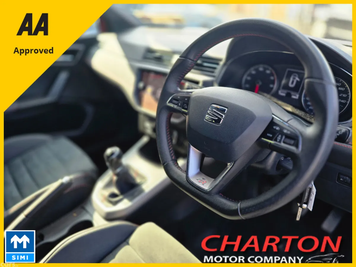 SEAT Arona Hatchback, Petrol, 2019, Red
