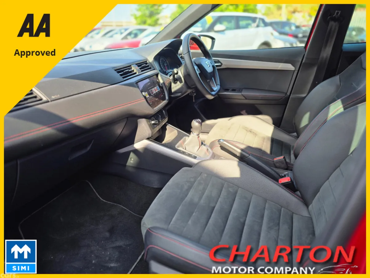 SEAT Arona Hatchback, Petrol, 2019, Red
