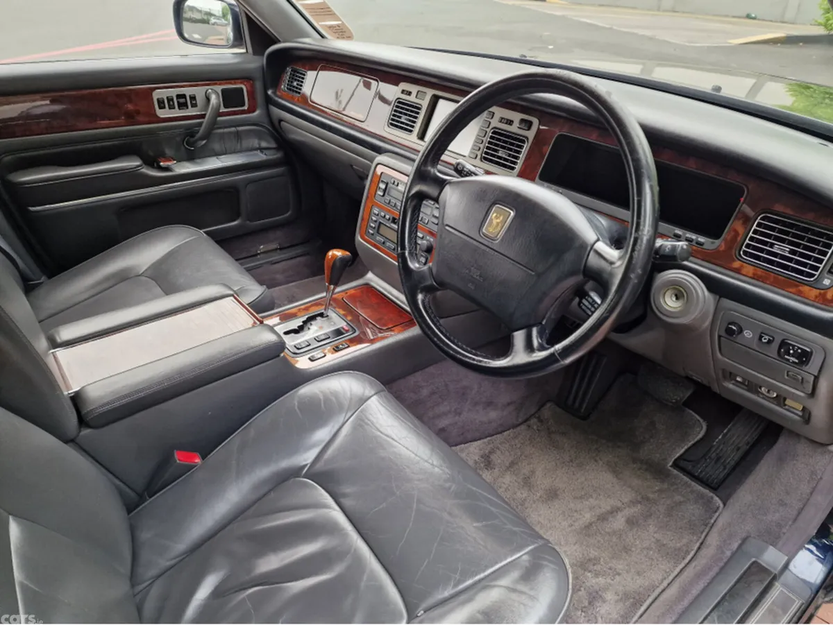 Toyota Century Saloon, Petrol, 2000, Blue