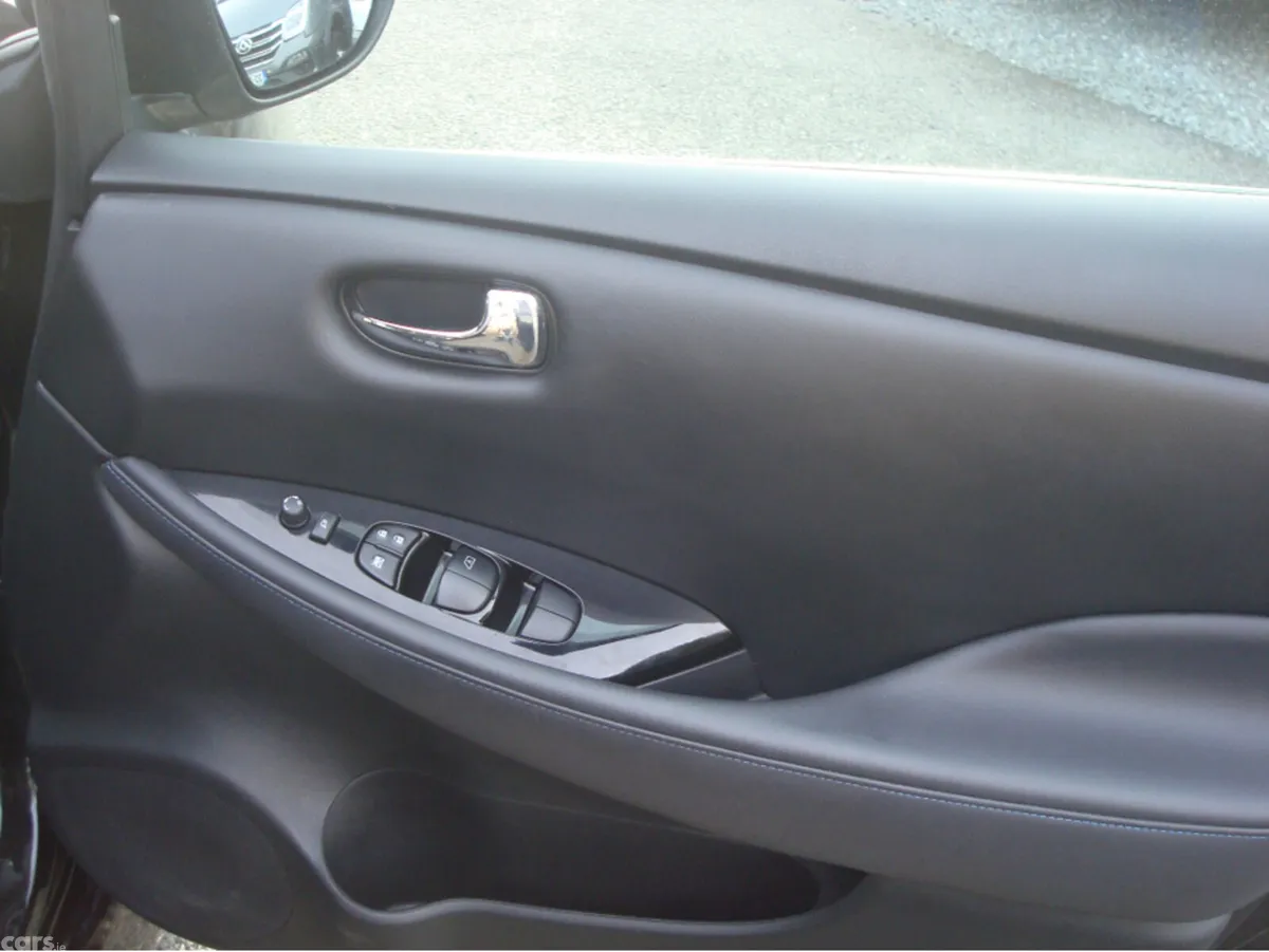 Nissan Leaf Hatchback, Electric, 2020, Black