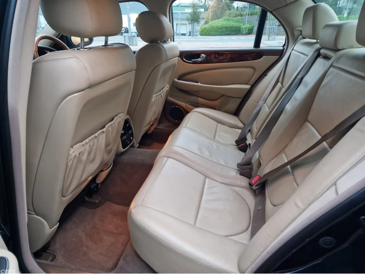 Jaguar XJ Saloon, Petrol, 2006, Black