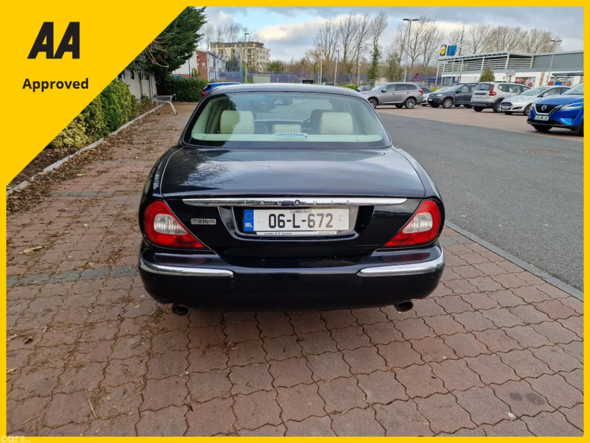 Jaguar XJ Saloon, Petrol, 2006, Black