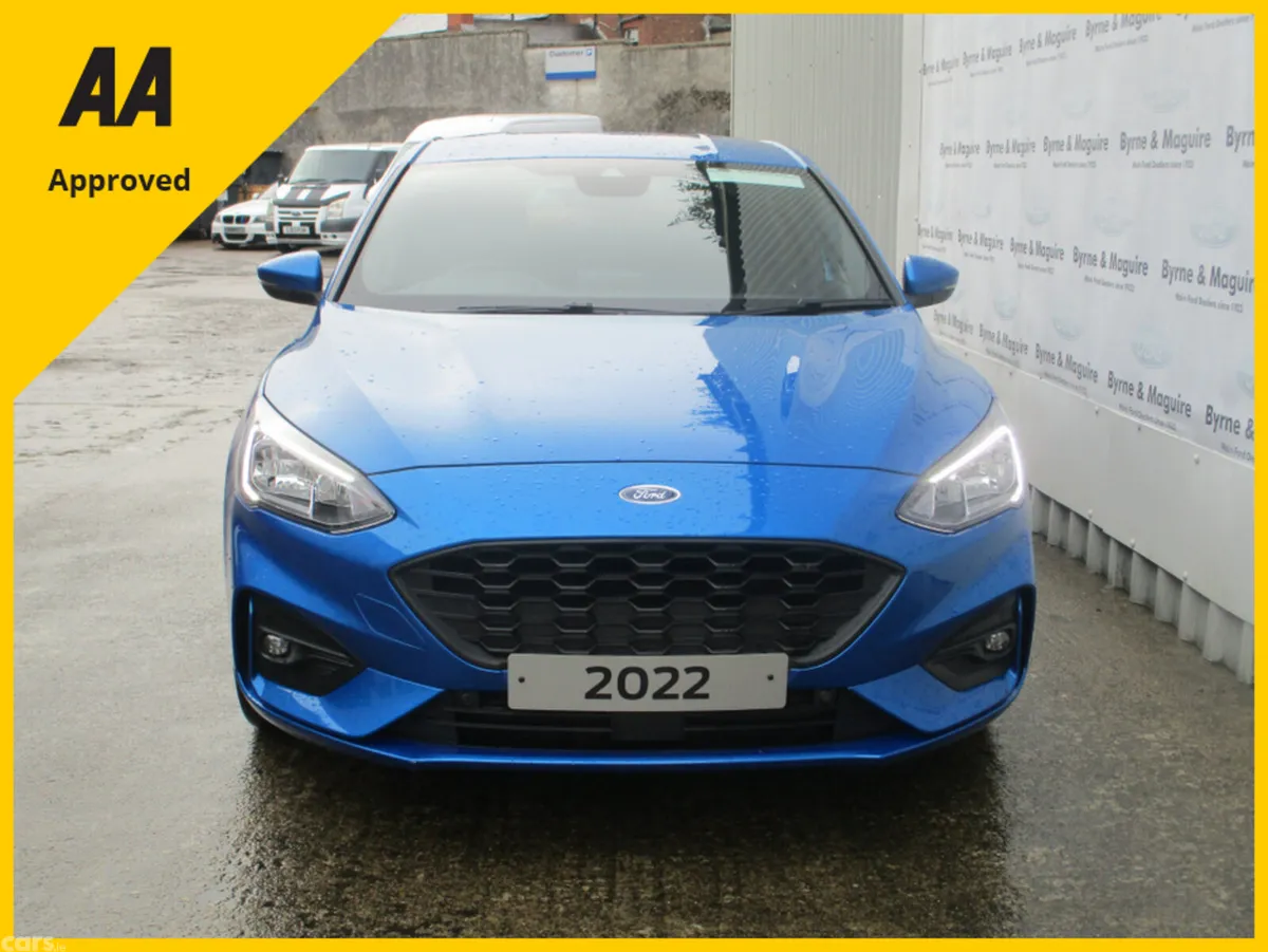 Ford Focus Hatchback, Petrol, 2022, Blue