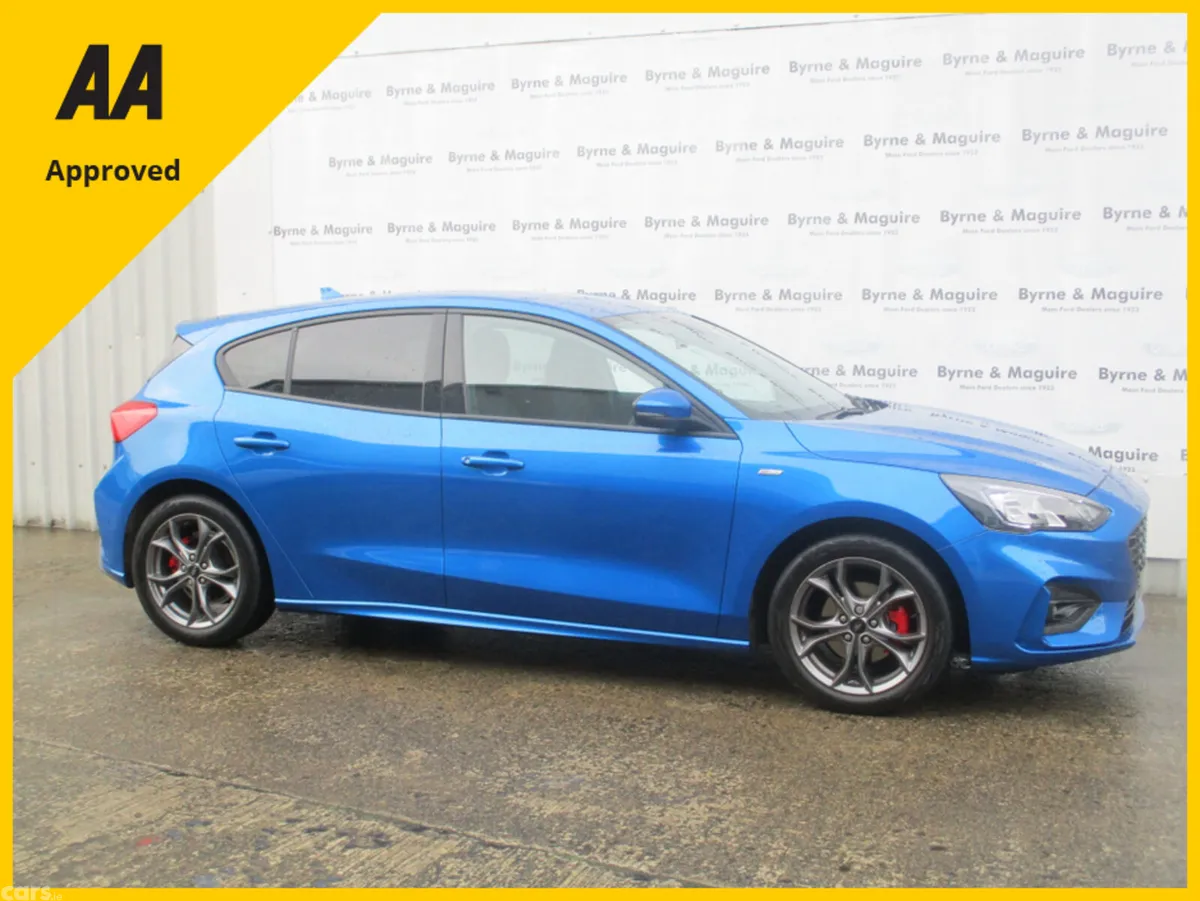 Ford Focus Hatchback, Petrol, 2022, Blue