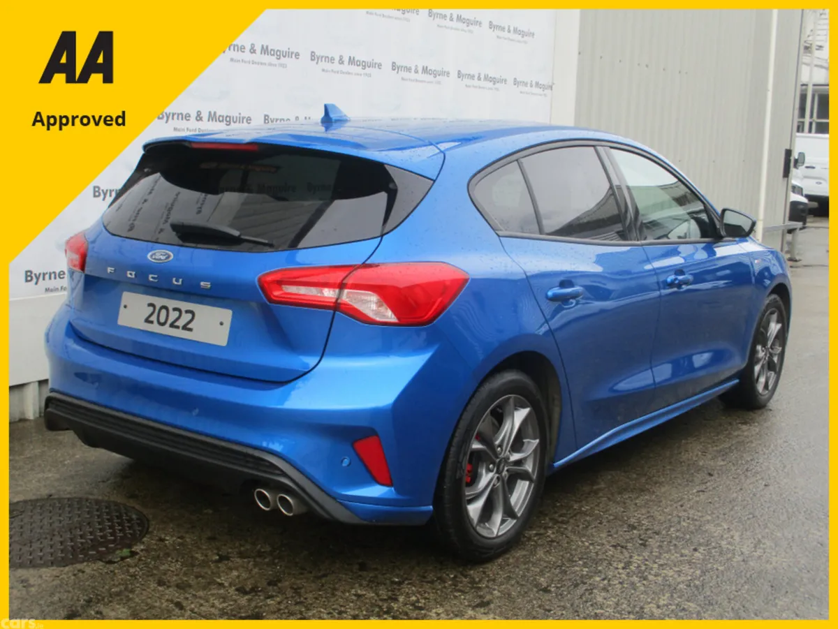 Ford Focus Hatchback, Petrol, 2022, Blue