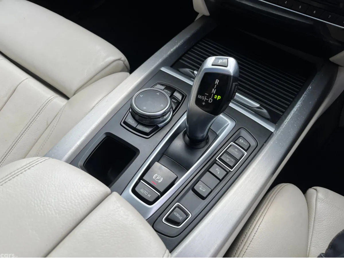 BMW X5 SUV, Petrol Plug-in Hybrid, 2016, White