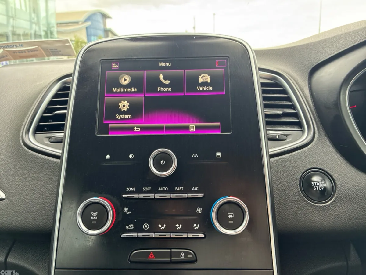 Renault Scenic Hatchback, Diesel, 2019, Black