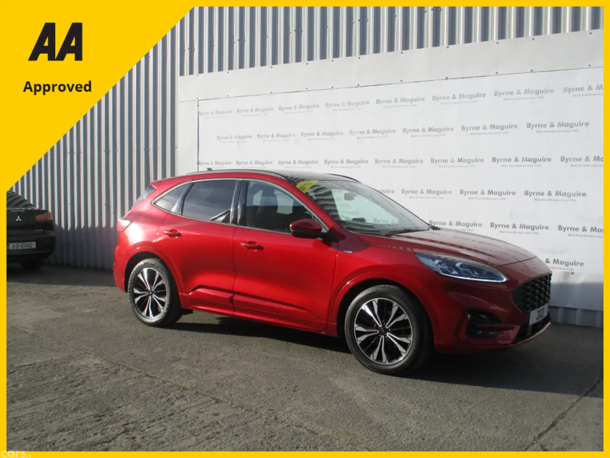 Ford Kuga Hatchback, Diesel, 2021, Red