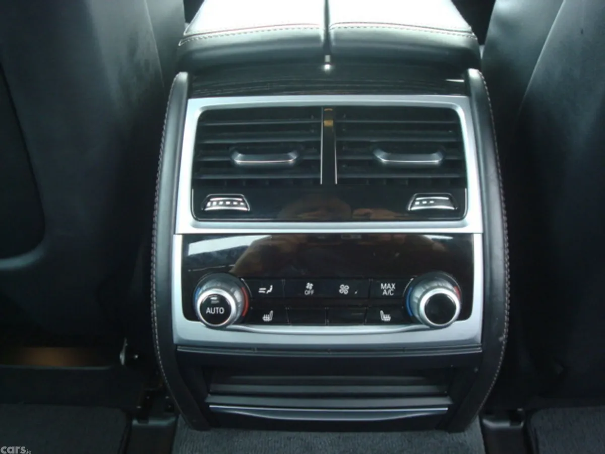 BMW 7-Series Saloon, Petrol Plug-in Hybrid, 2019, Black