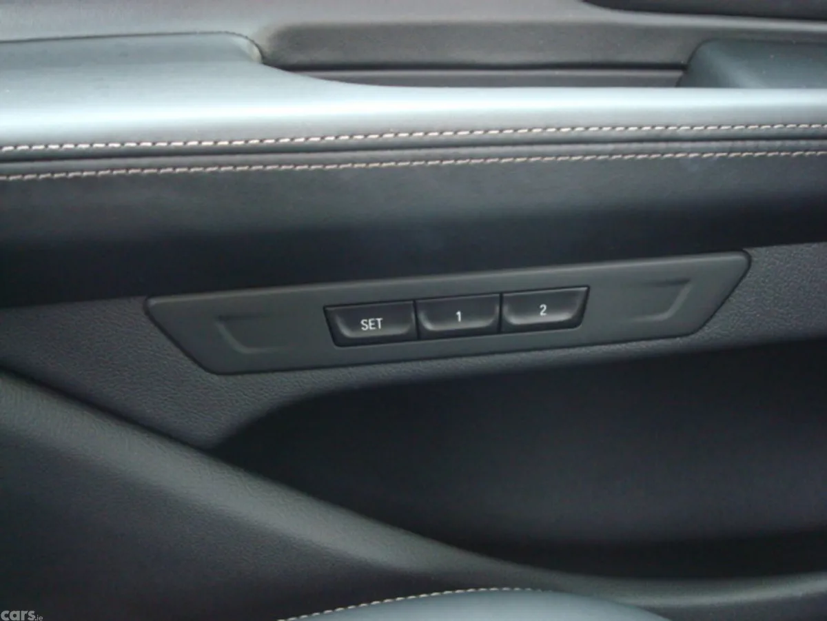 BMW 7-Series Saloon, Petrol Plug-in Hybrid, 2019, Black