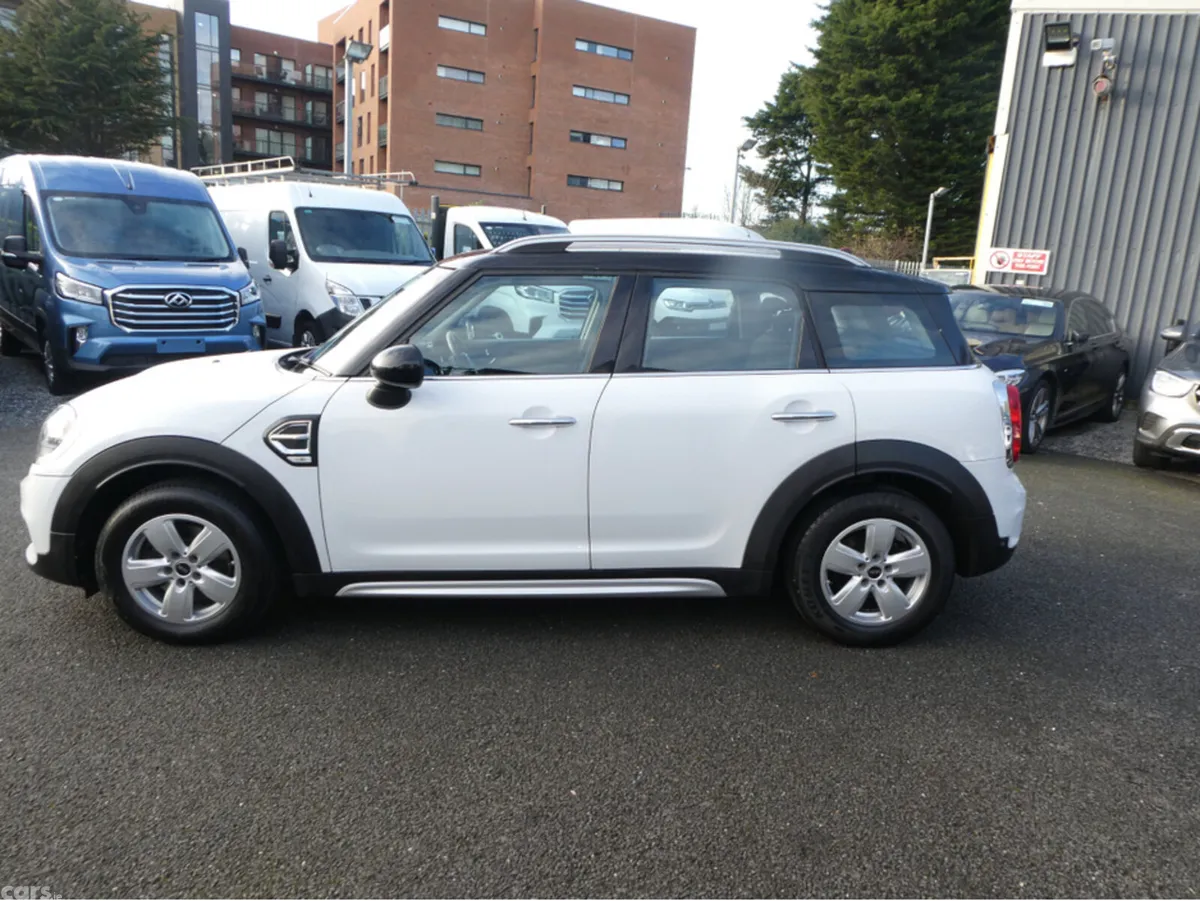 Mini Countryman Hatchback, Diesel, 2017, White