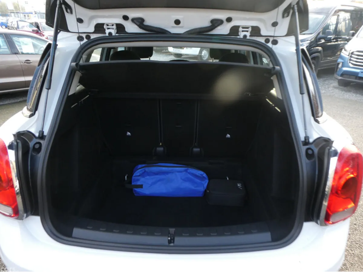 Mini Countryman Hatchback, Diesel, 2017, White