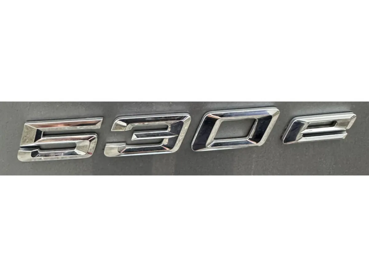 BMW 5-Series Saloon, Petrol Hybrid, 2019, Blue